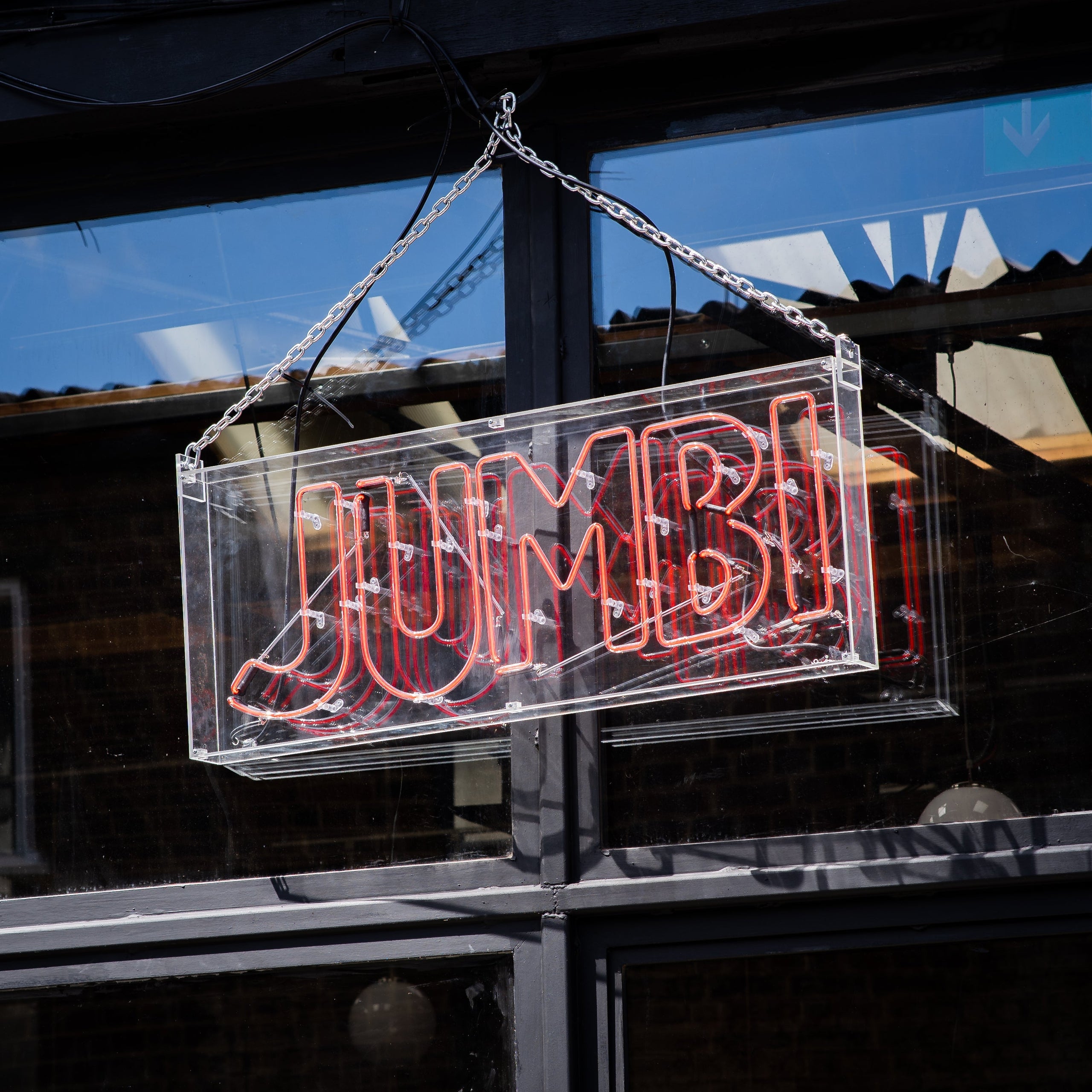 Get Familiar: Jumbi