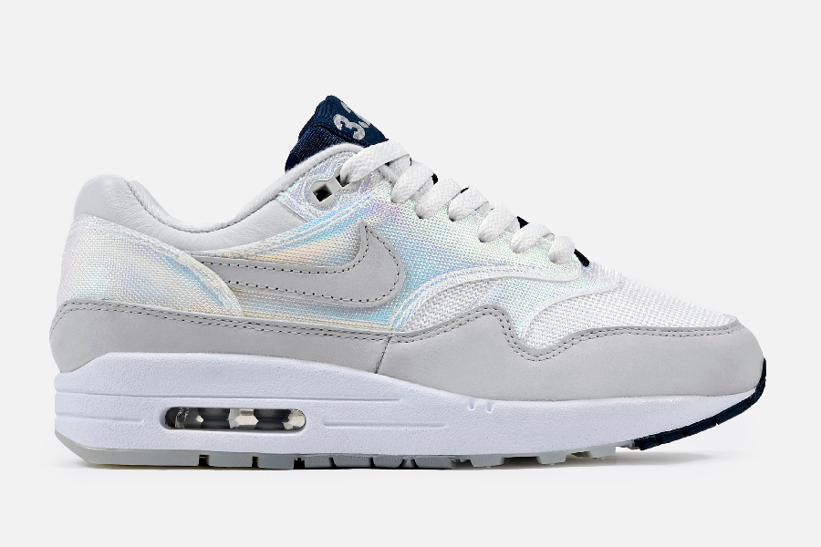 Nike Wmns Air Max 1 Amd (Summit White/Light Bone)