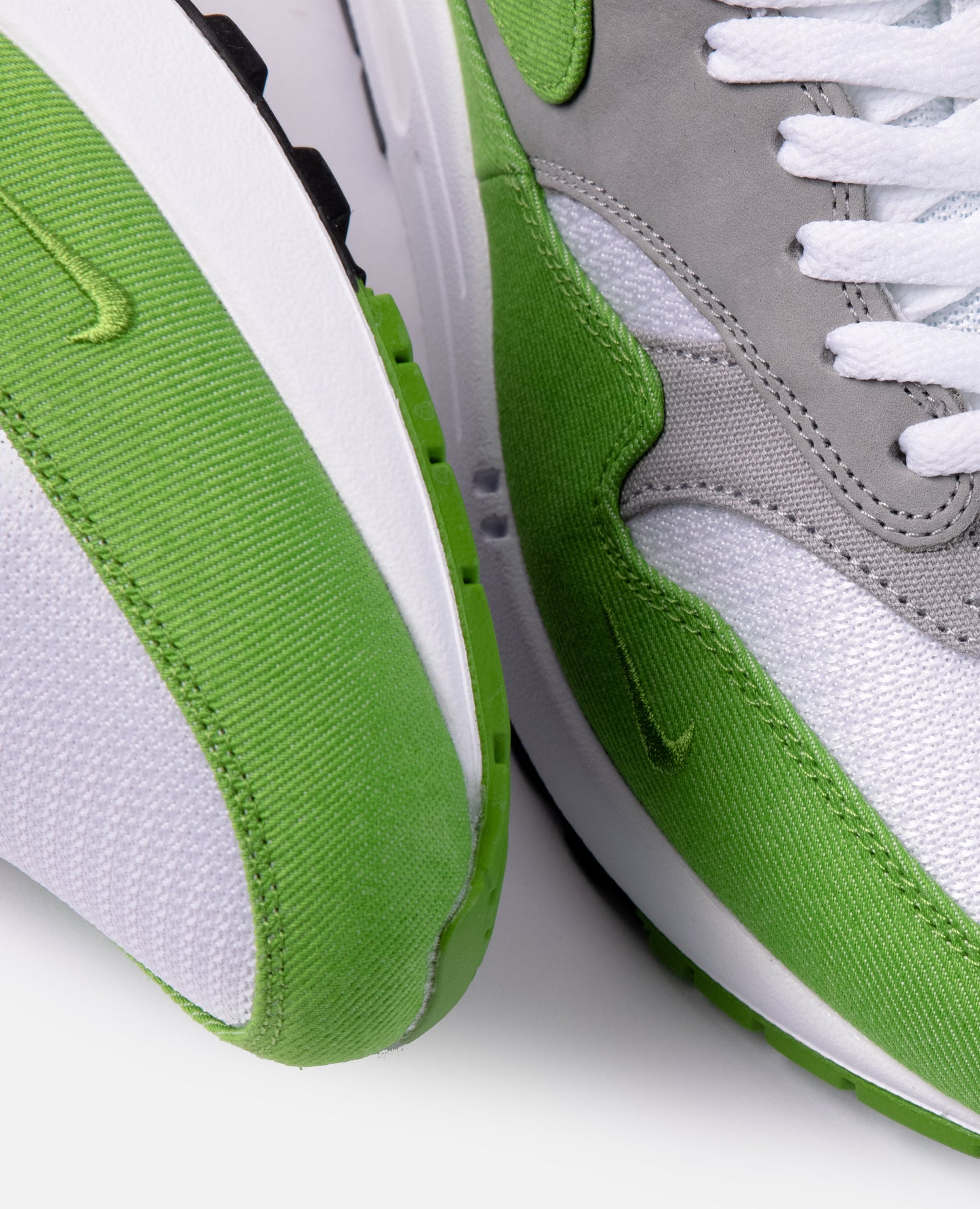 Patta x Nike Air Max 1 (Chlorophyll/Chlorophyll-Matte Silver)