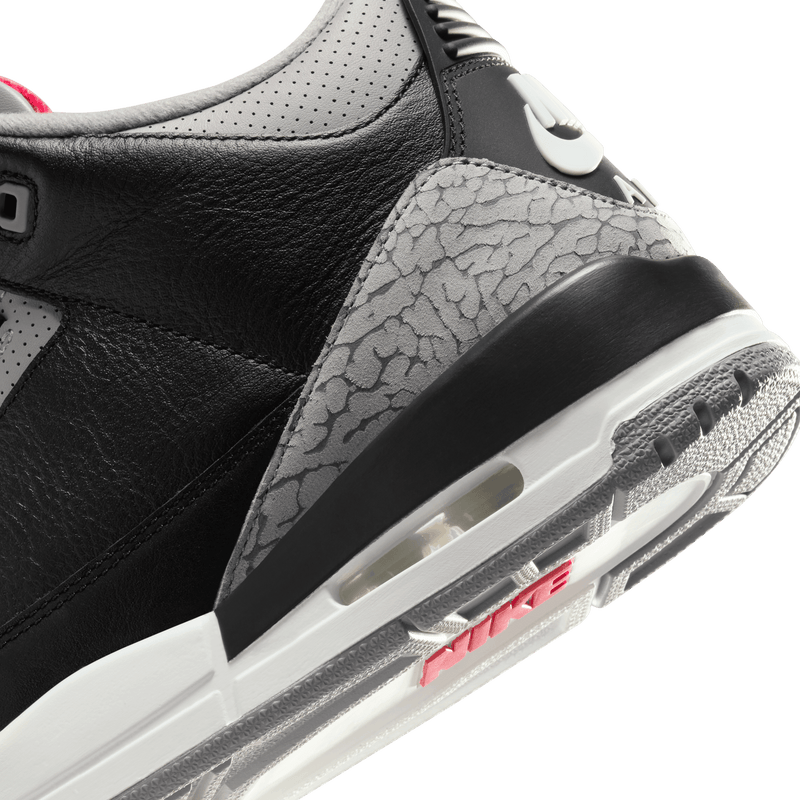 Air Jordan 3 Retro (Black/Fire Red-Cement Grey-Summit White)