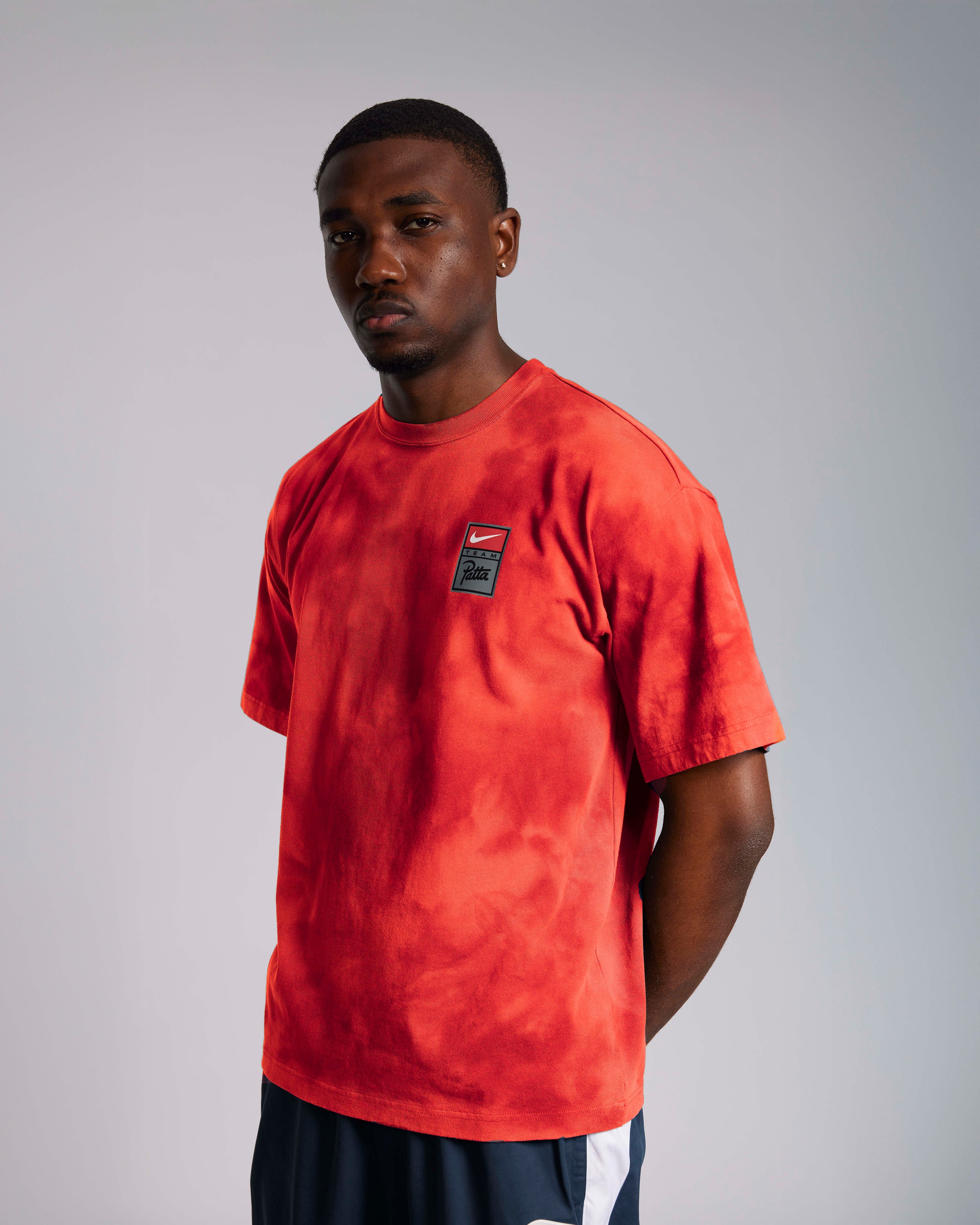 Nike x Patta T-Shirt \"Rush Red/Univer値下げ Nike x Patta T-Shirt 