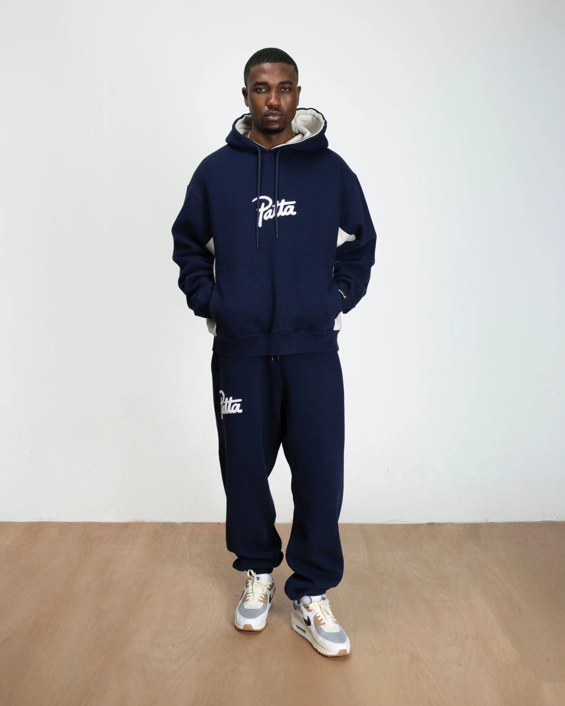 Patta Chenille Logo Jogging Pants (Black Iris)
