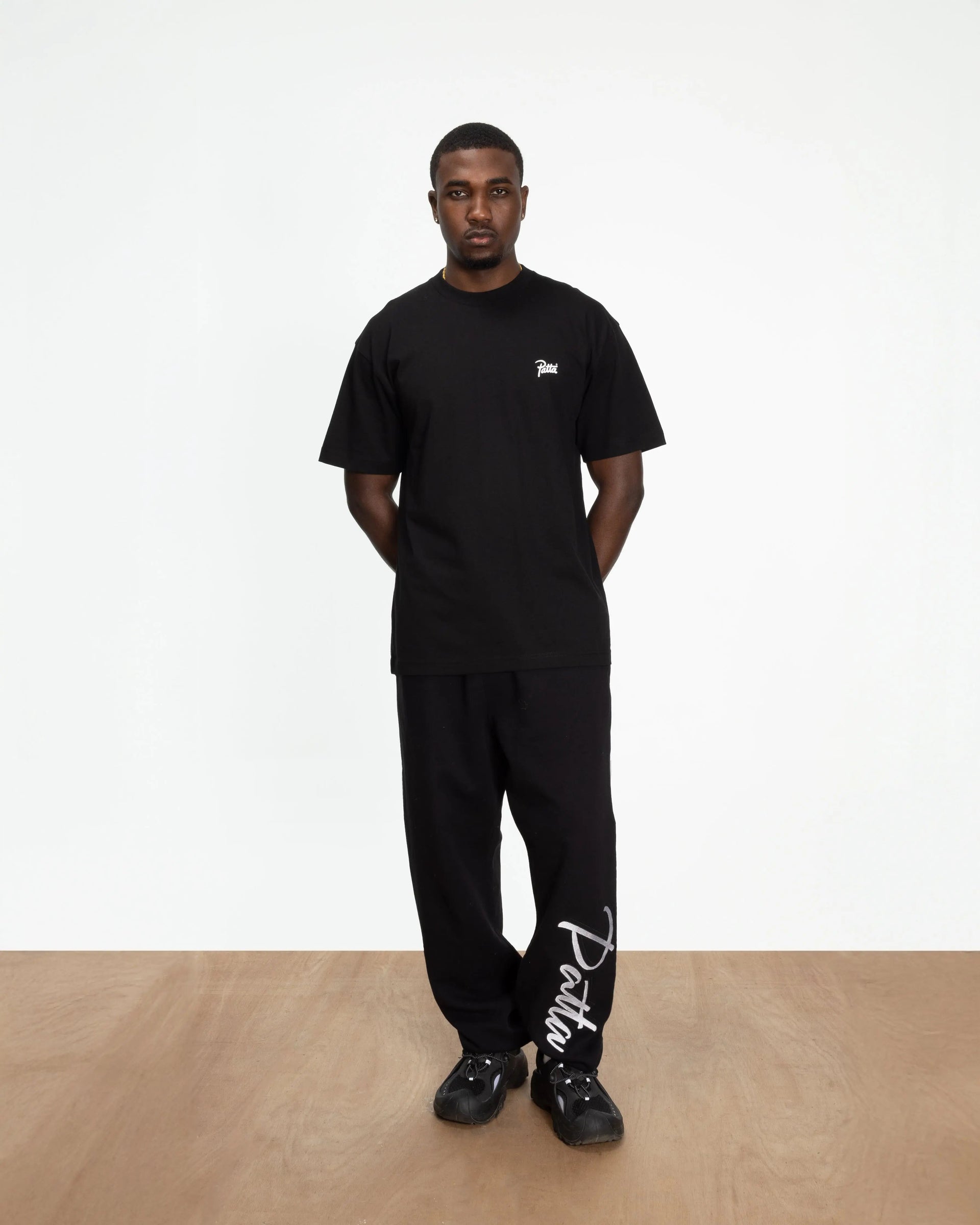 Patta Embro Classic Jogging Pants (Black)