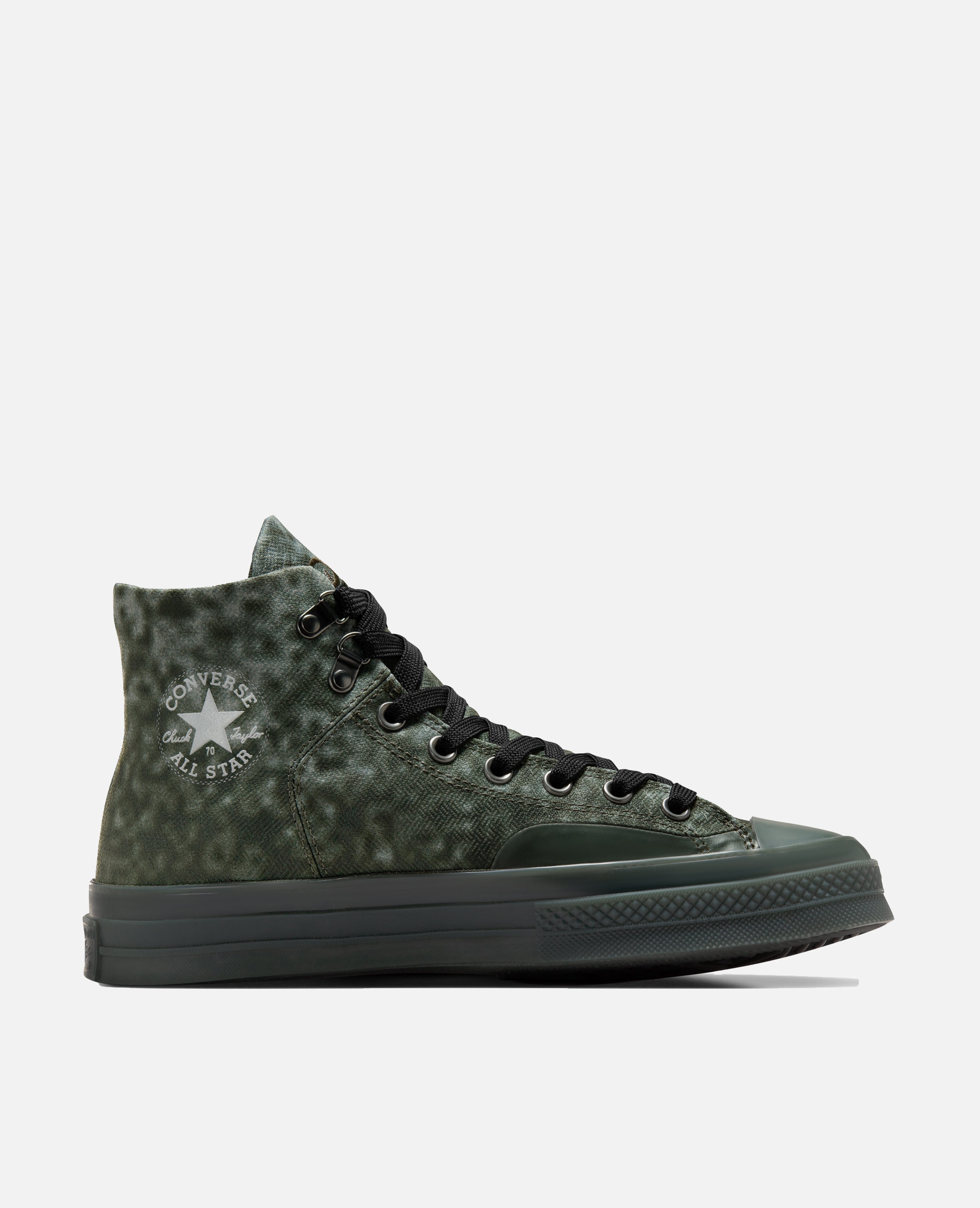 Black camo converse hotsell